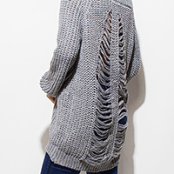 Sweaters - LONG SLEEVE DESTROYED SHREDDED BOHO TUNIC SWEATER